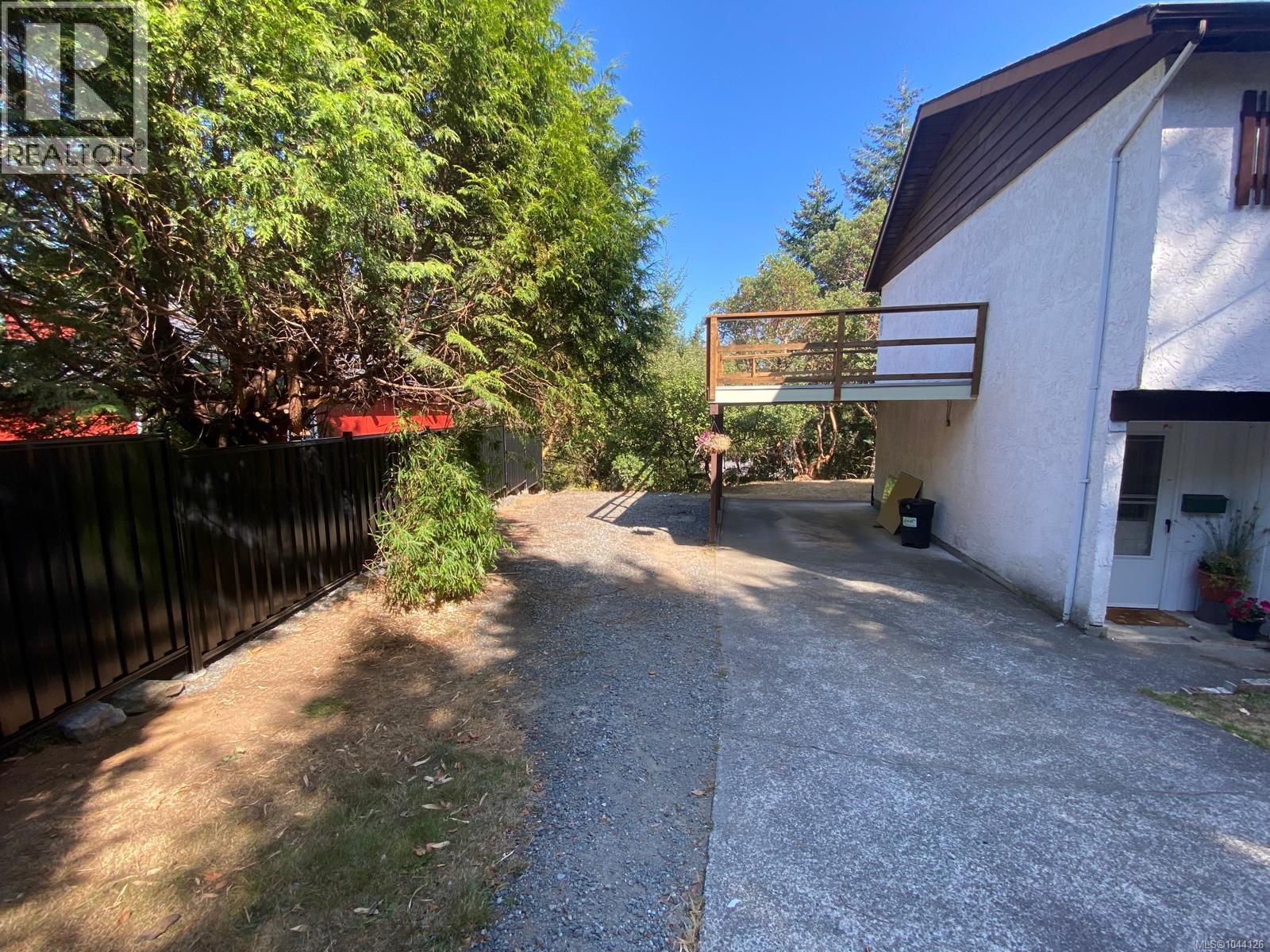 3330 Ravenwood Rd - 56