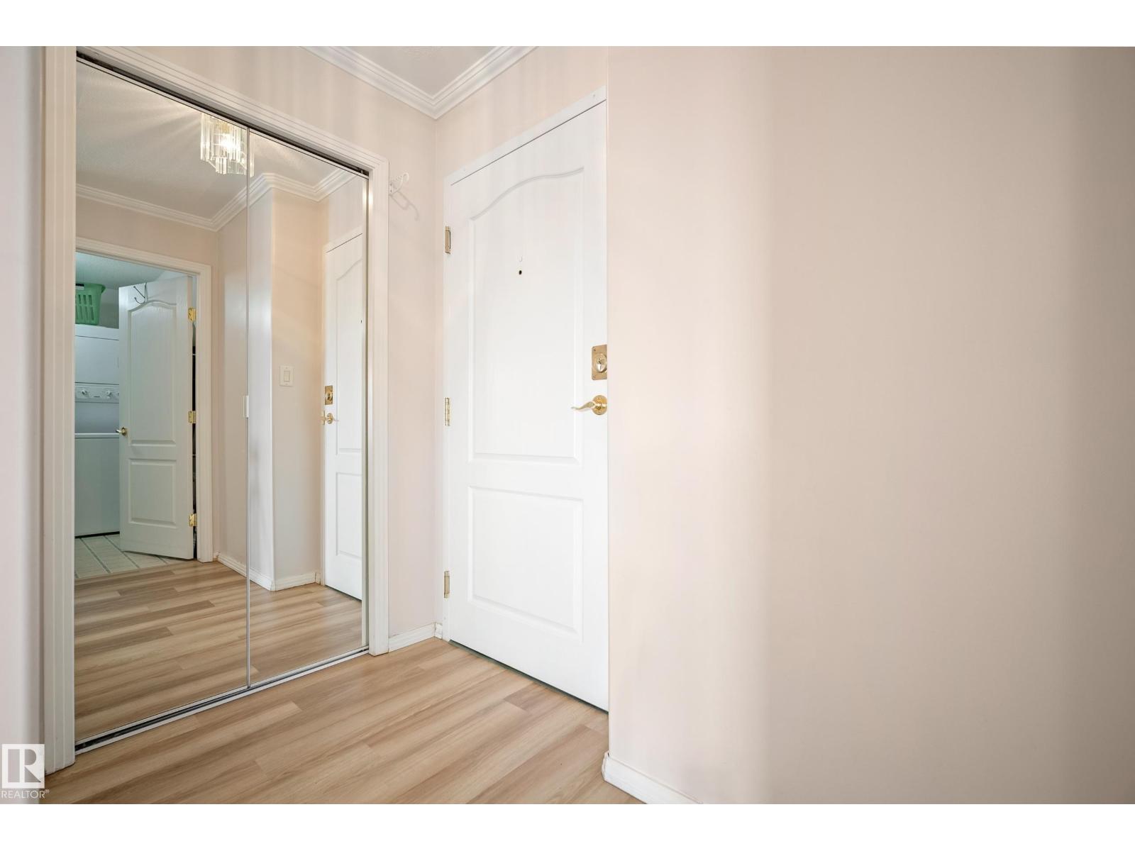 #306 8315 83 ST NW - 14