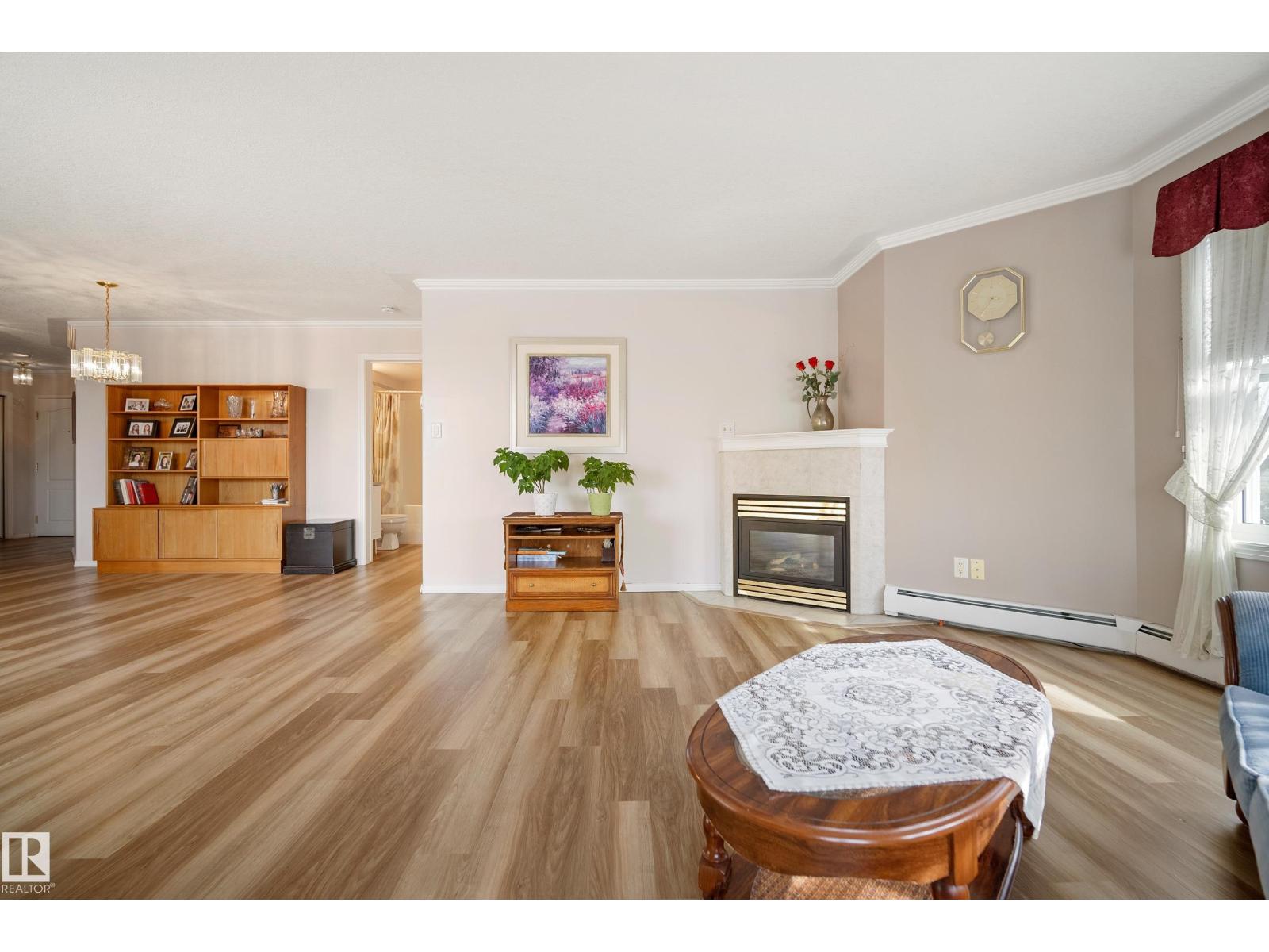 #306 8315 83 ST NW - 24