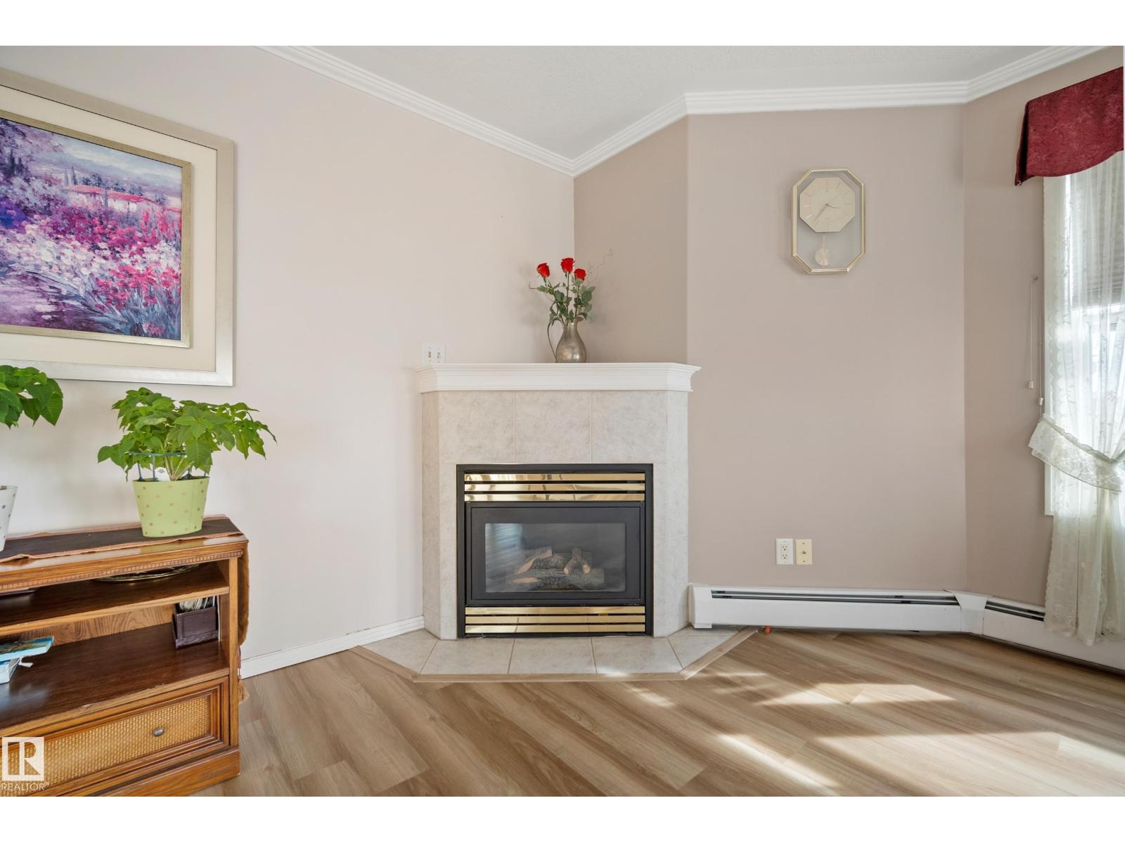 #306 8315 83 ST NW - 26
