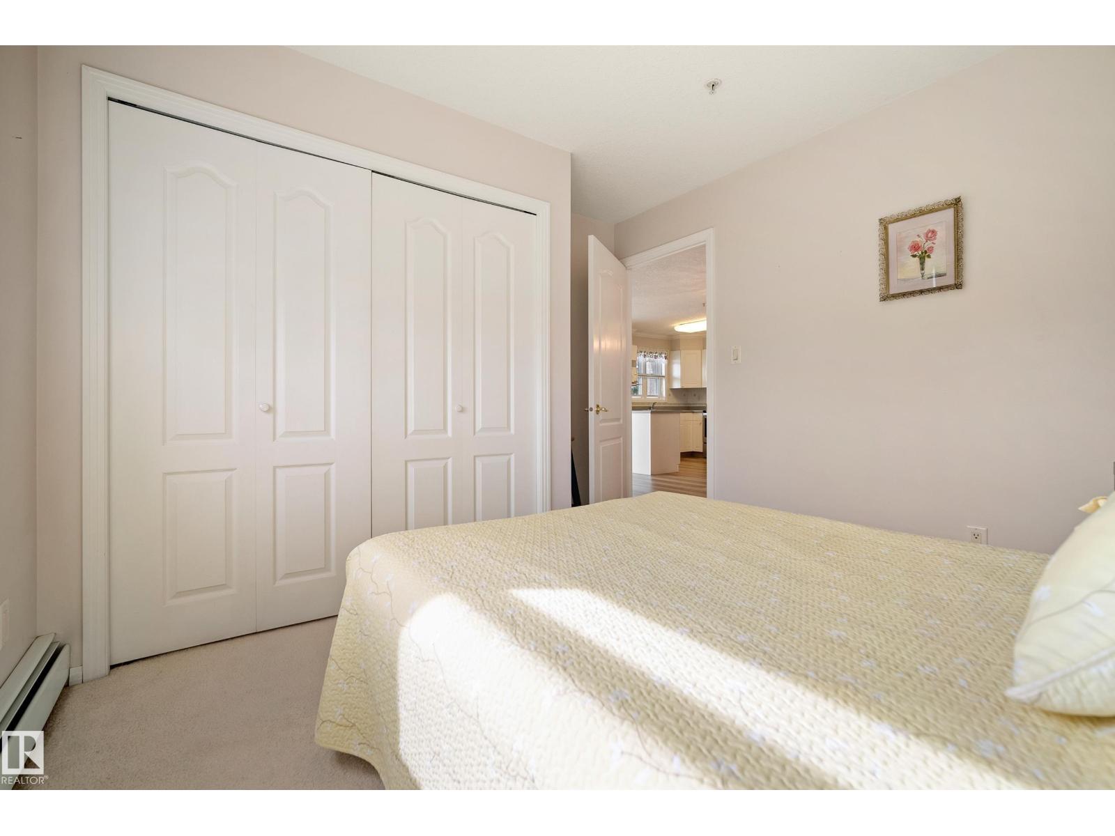 #306 8315 83 ST NW - 33