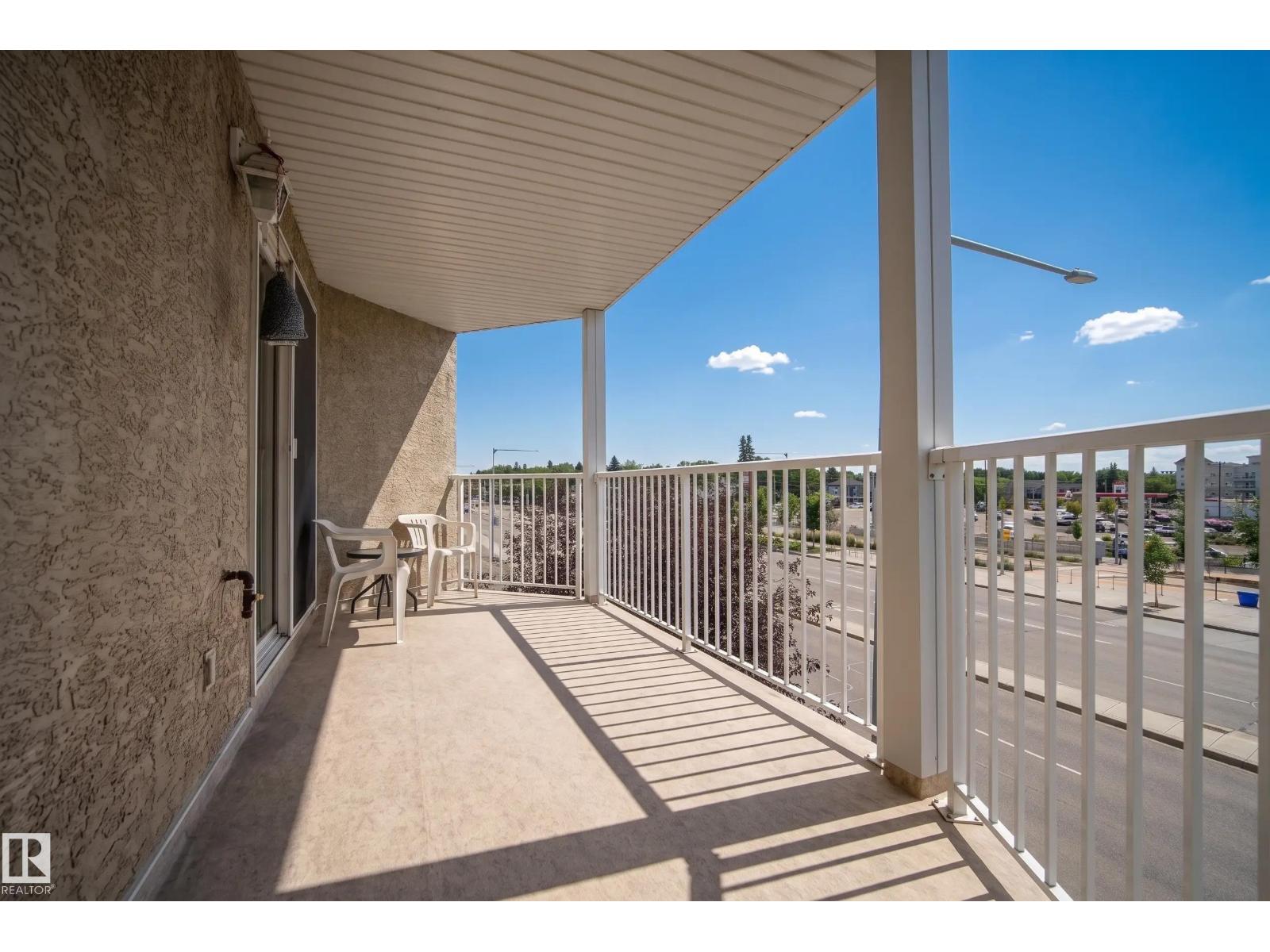 #306 8315 83 ST NW - 35