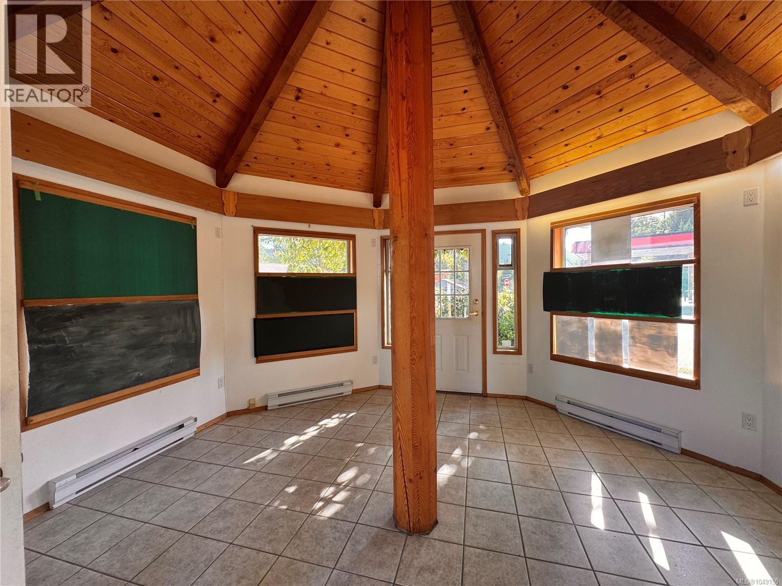 149 Cowichan Lake Rd - 6