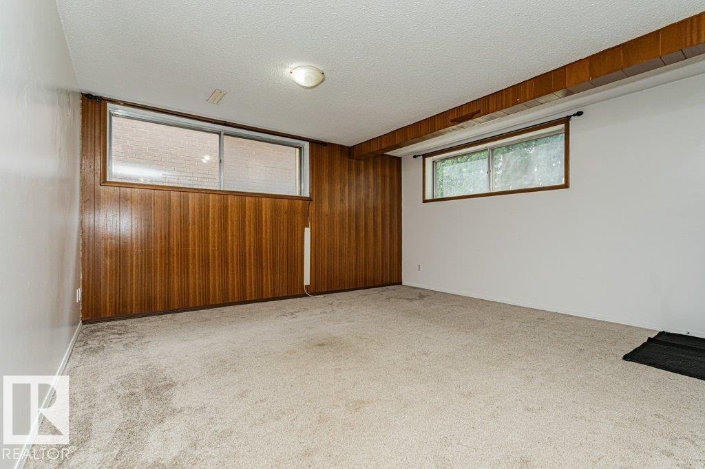 10509 77 ST NW - 30