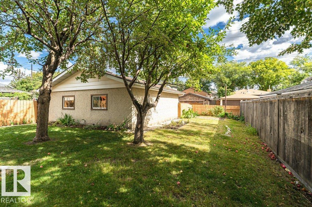 10509 77 ST NW - 51