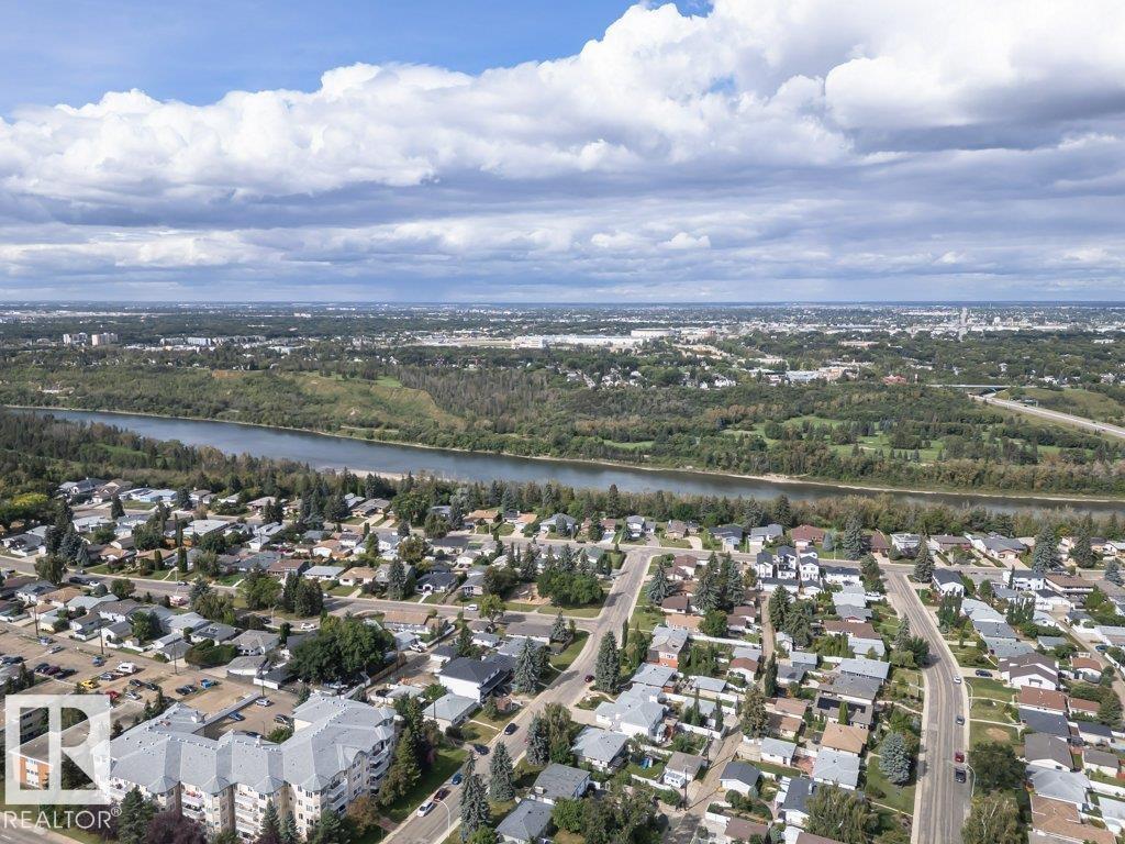 10509 77 ST NW - 59