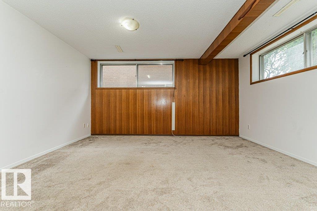 10509 77 ST NW - 31