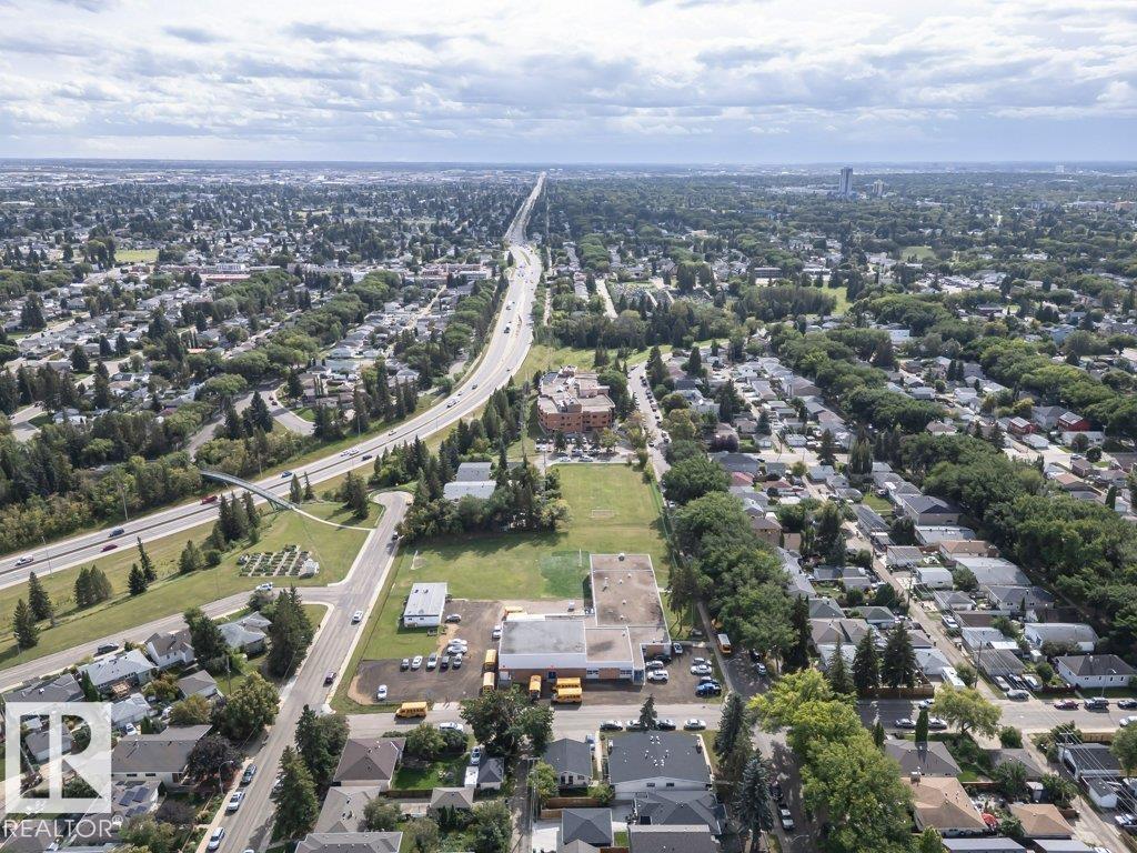 10509 77 ST NW - 60