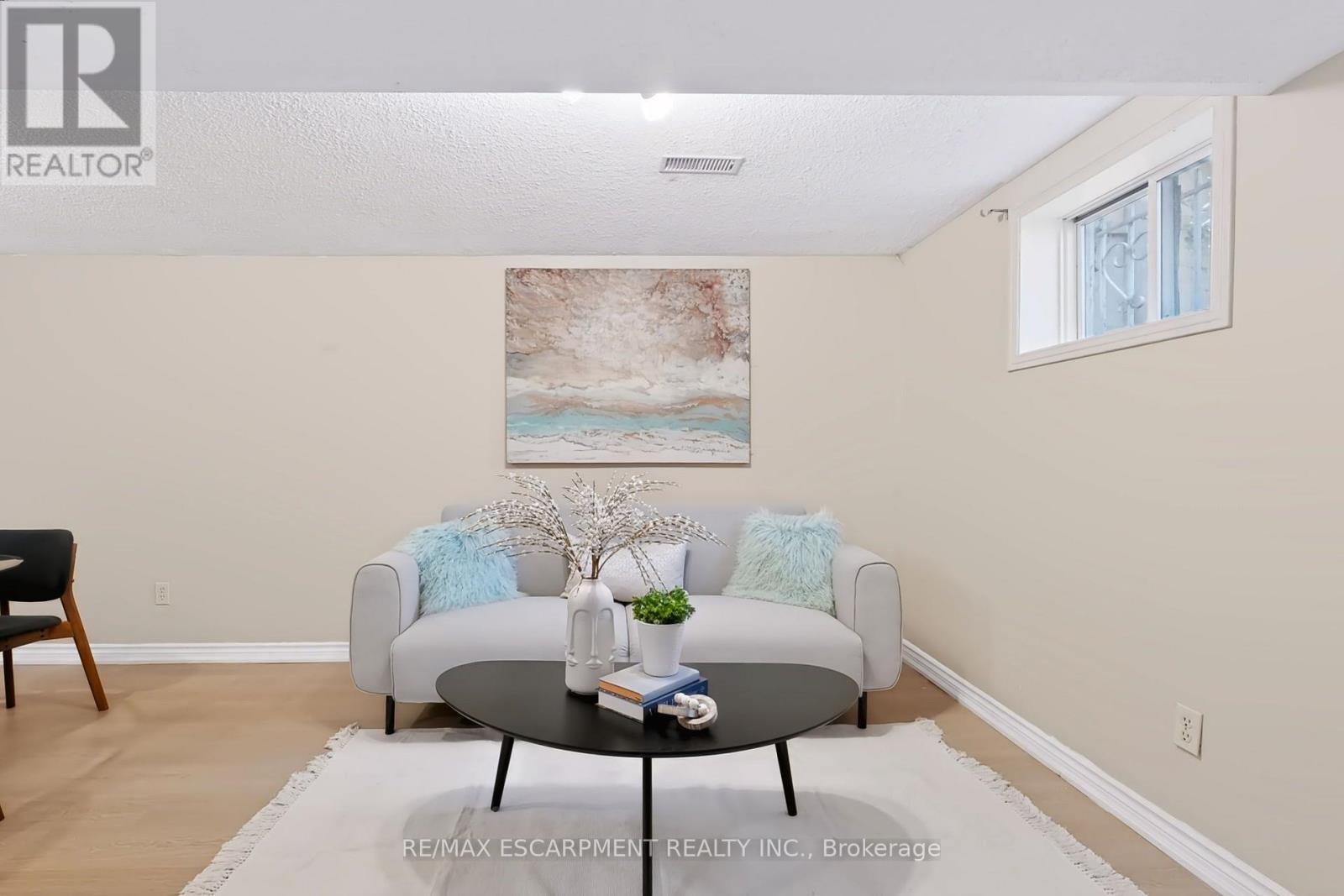 256 EAST 25TH STREET - 31