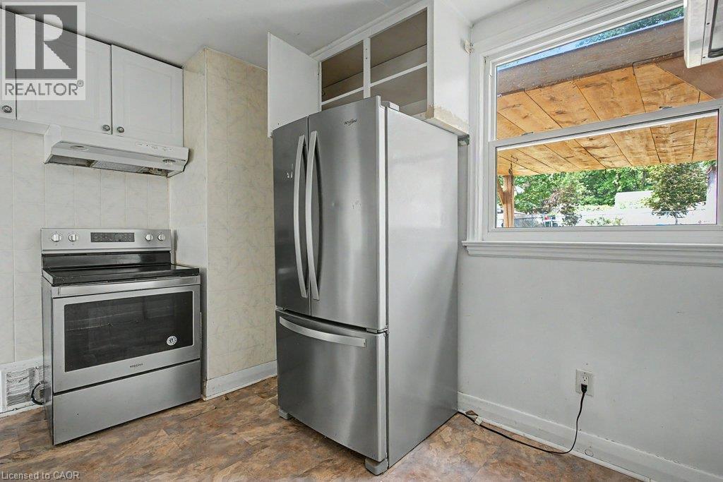 61 HILLVIEW Street - 15