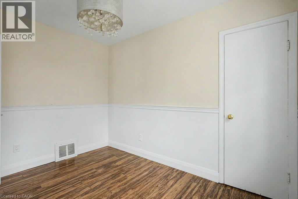 61 HILLVIEW Street - Image 21