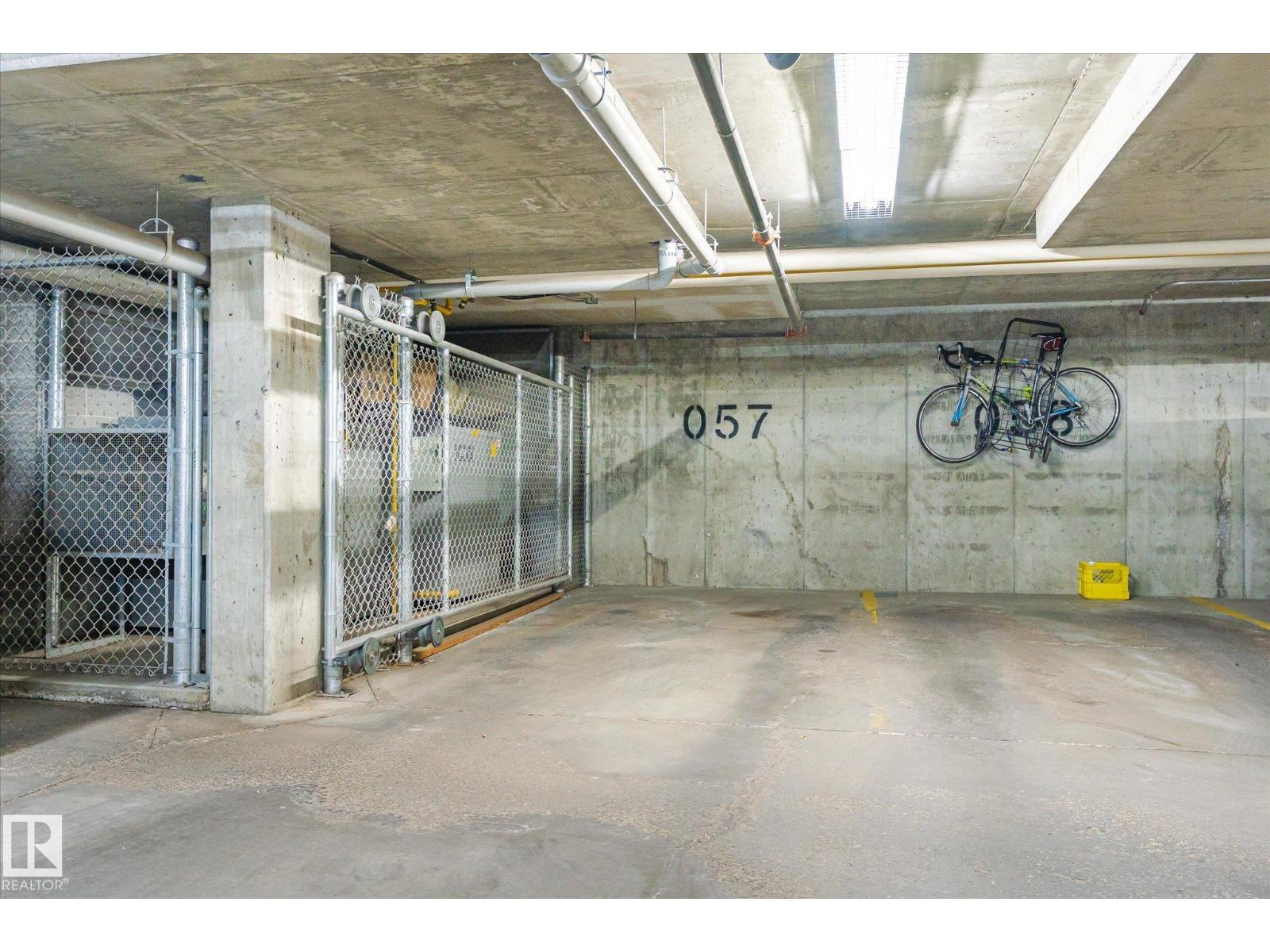 #303 9910 111 ST NW - 44