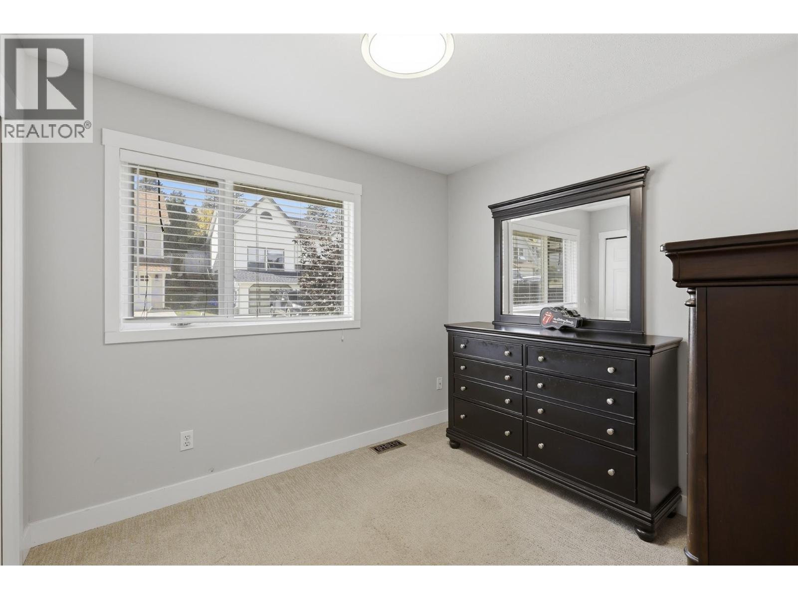 #9 810 HUGH ALLAN Drive - 22