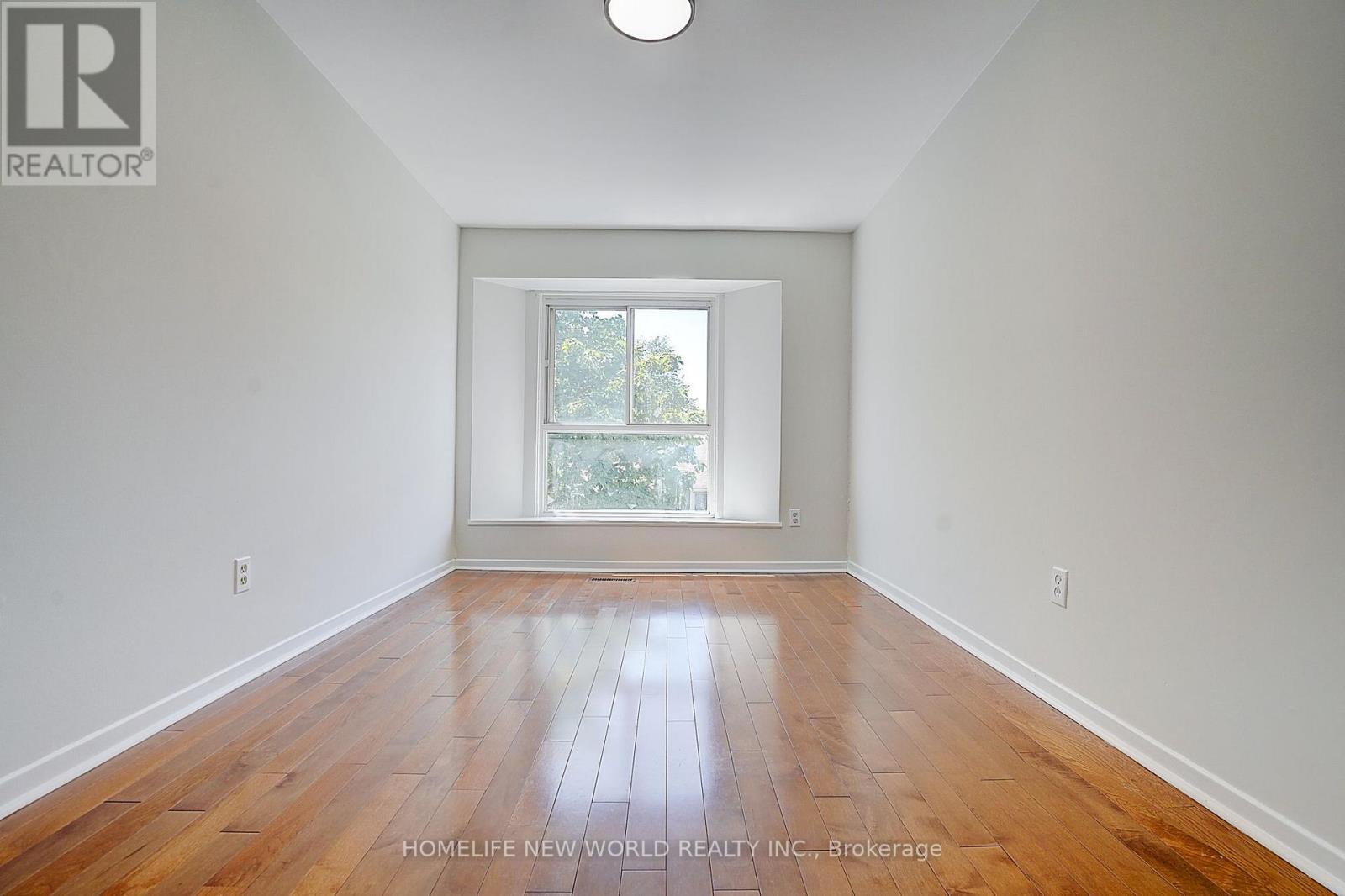 #46 40 DUNDALK DRIVE - 19