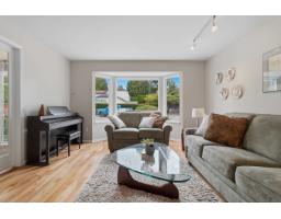 11898 Woodlynn Court, Delta, BC V4E3G6 Photo 9