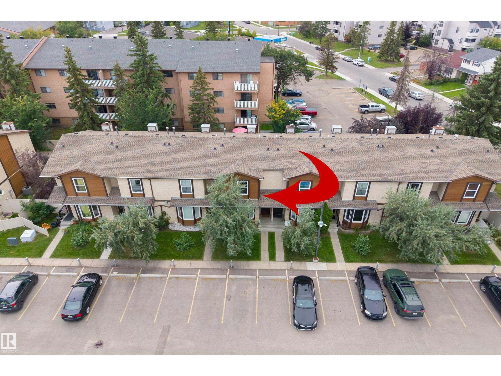 #44 10205 158 AV NW - 37