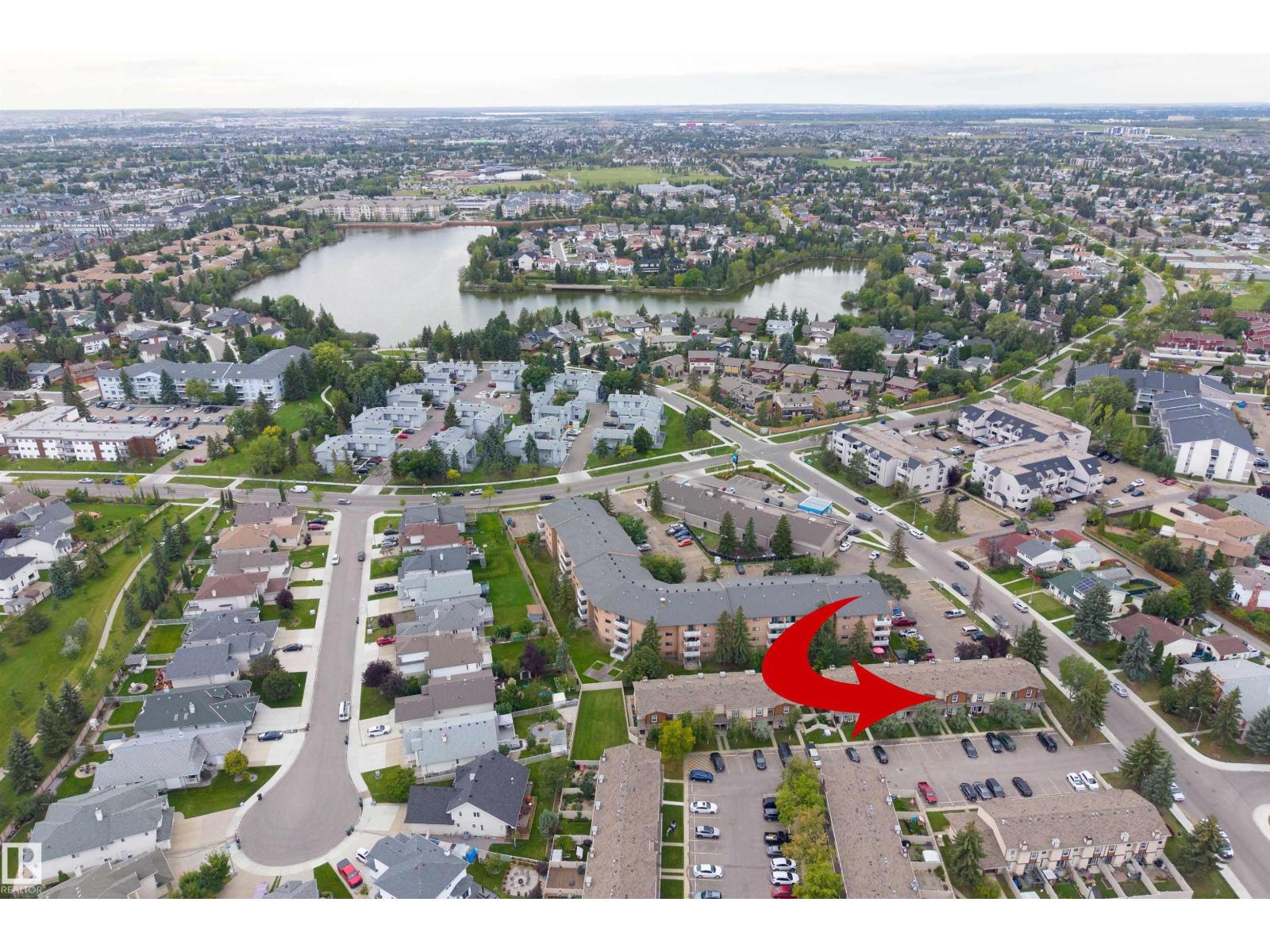 #44 10205 158 AV NW - 42