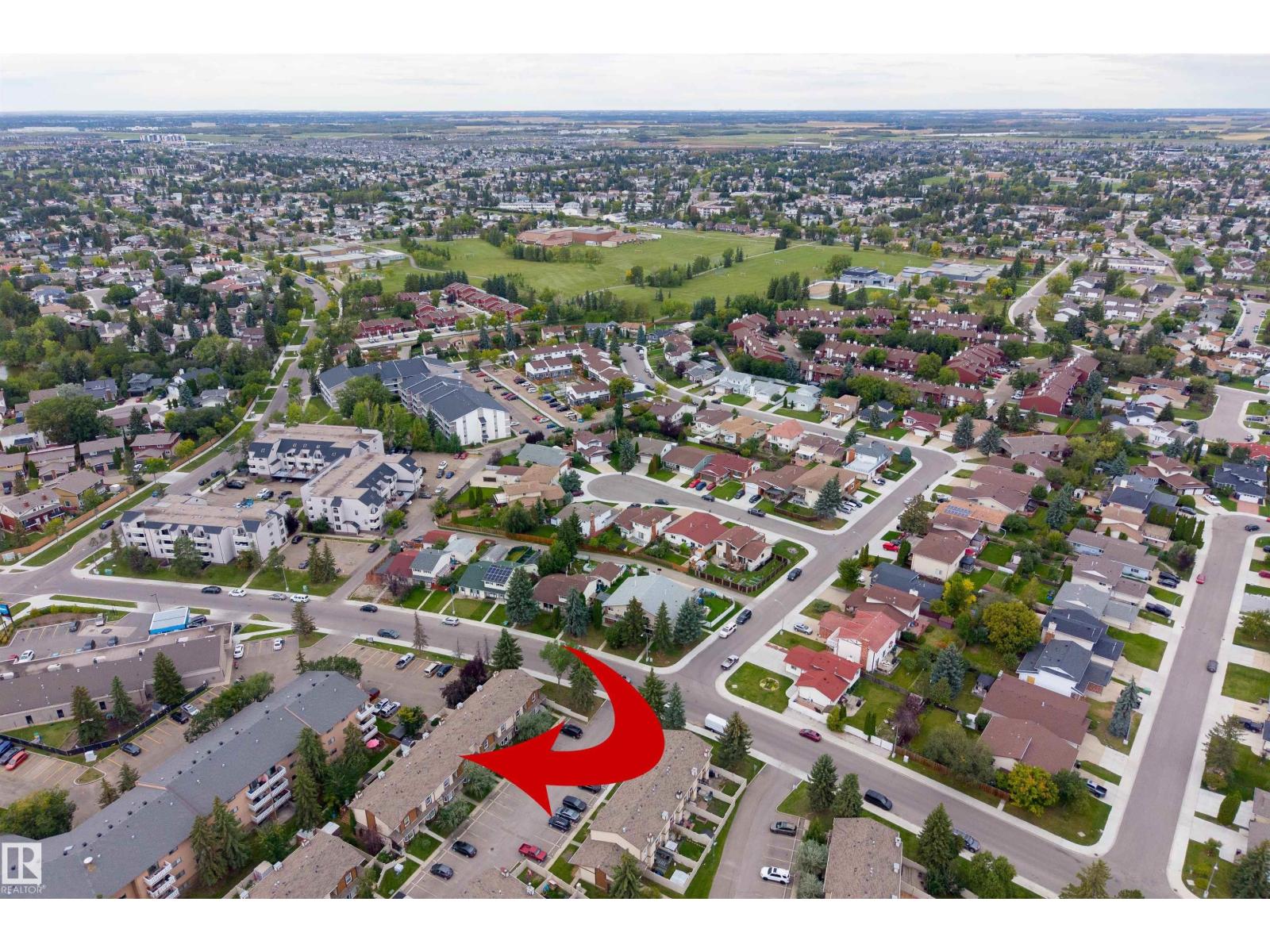 #44 10205 158 AV NW - 43