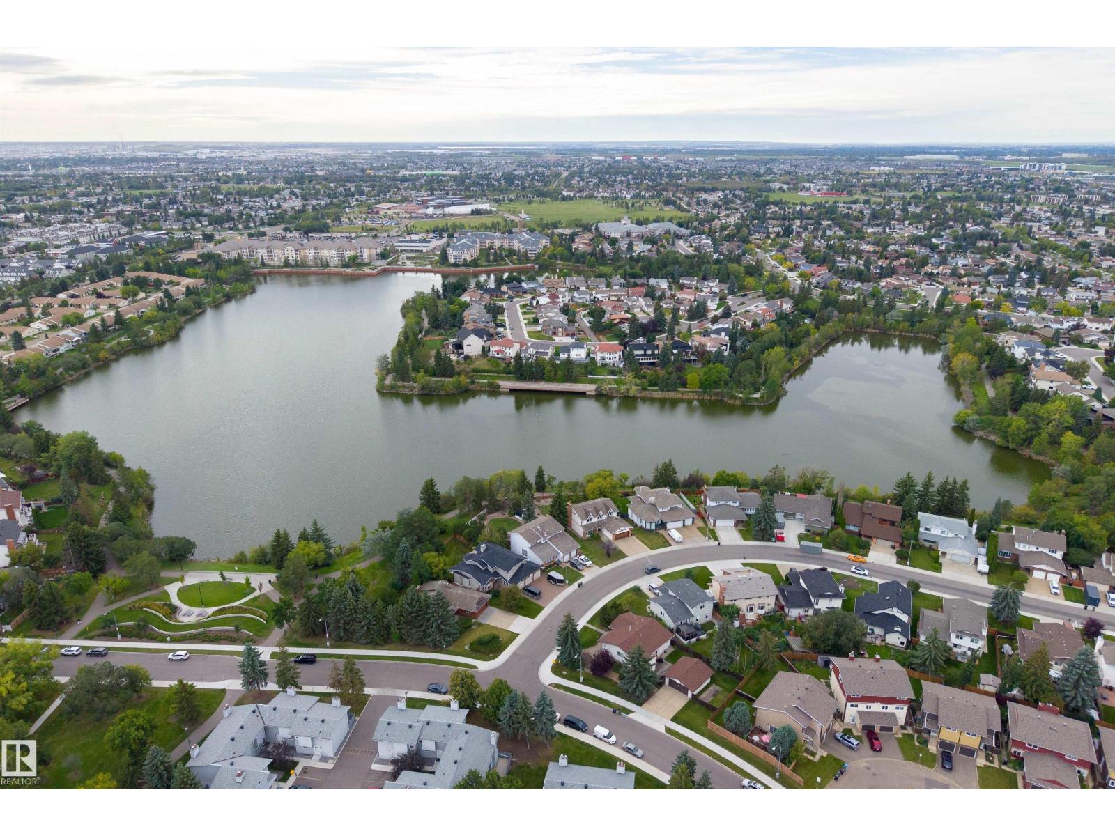 #44 10205 158 AV NW - 56