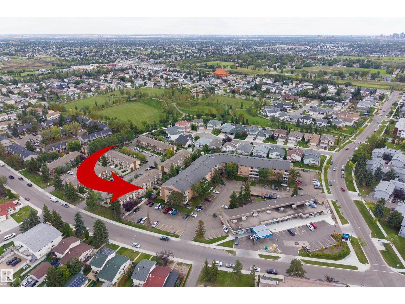 #44 10205 158 AV NW - 58