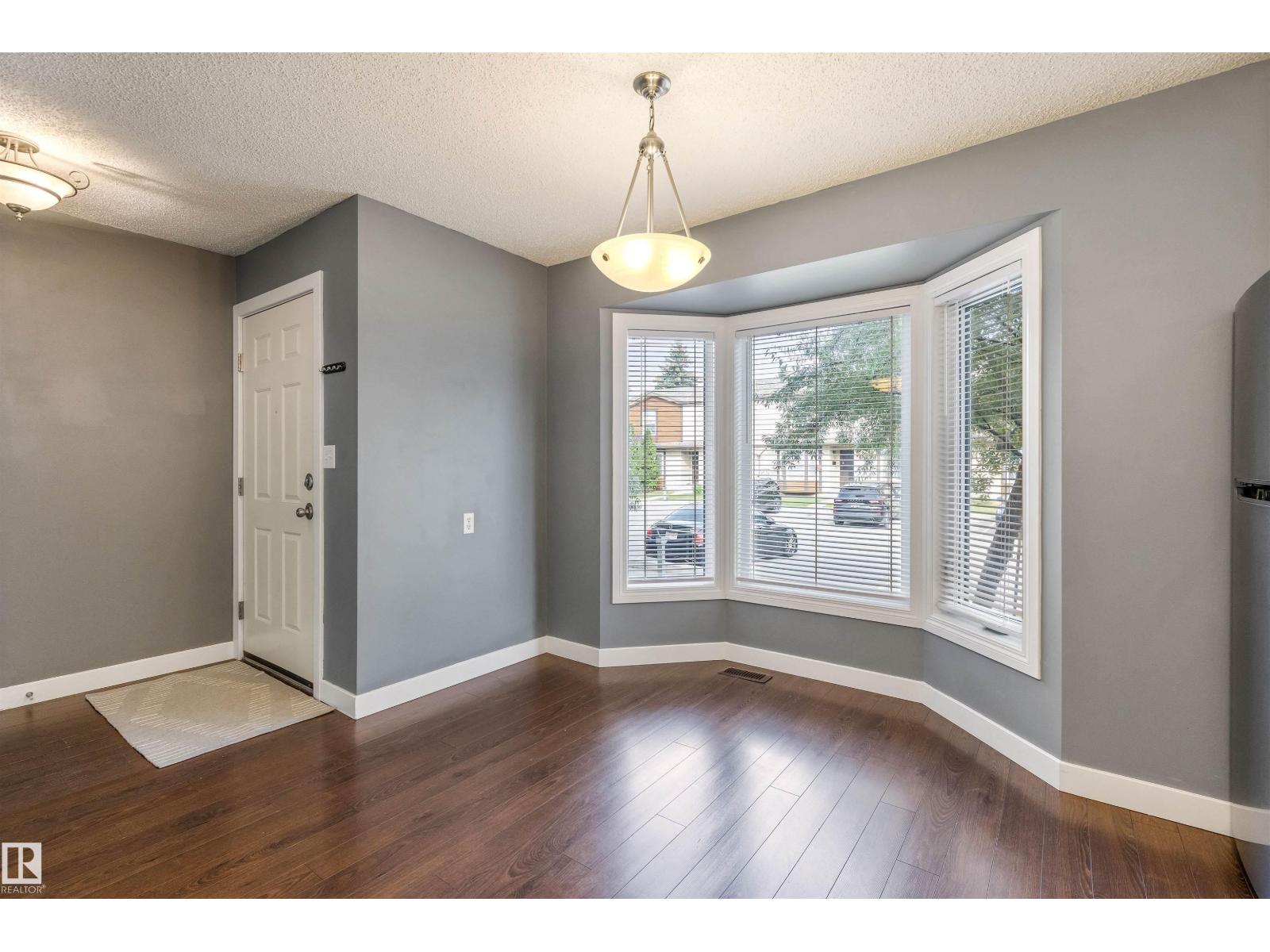 #44 10205 158 AV NW - 7