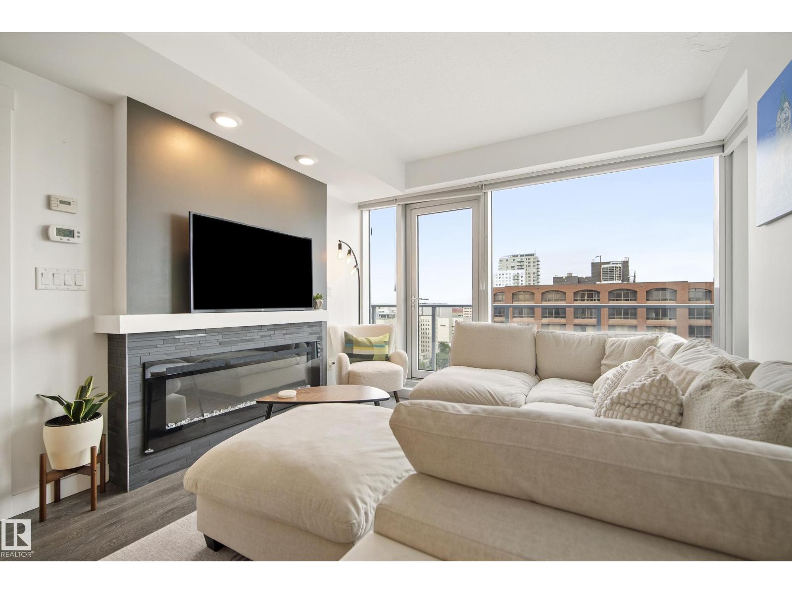 #2502 9720 106 ST NW - 15