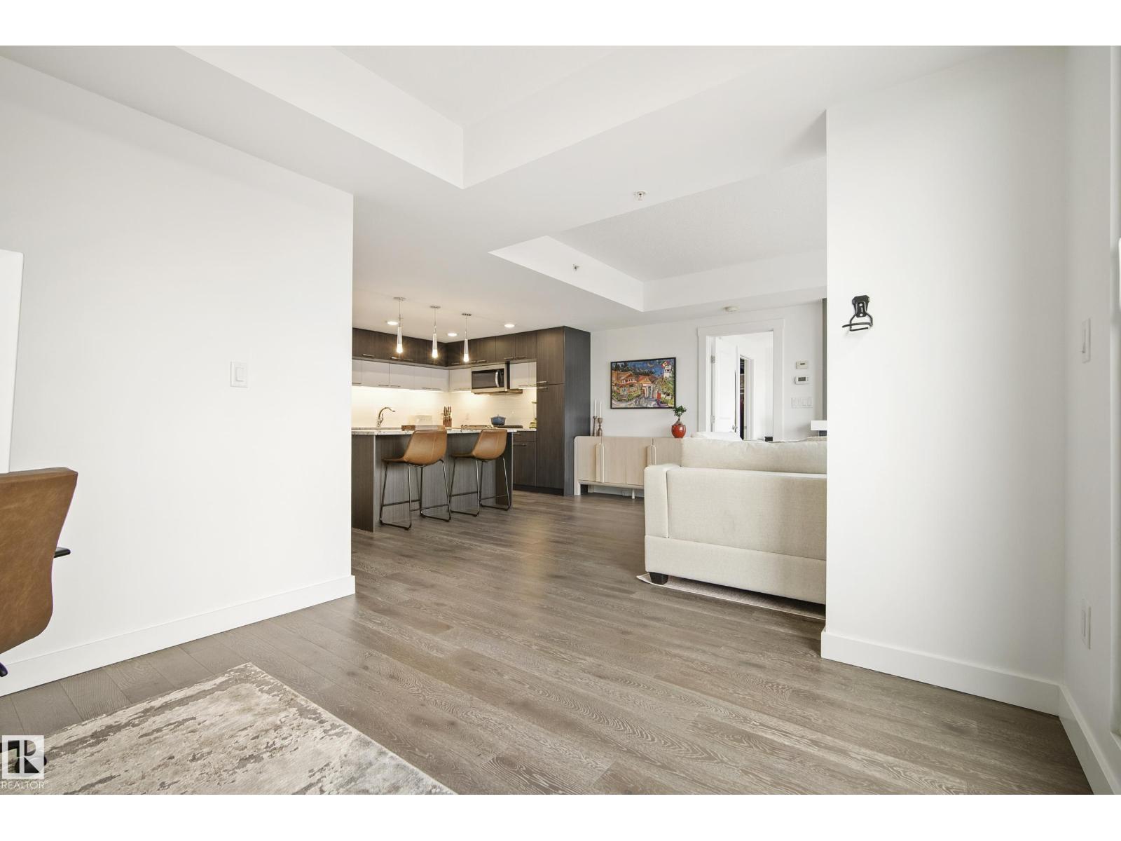 #2502 9720 106 ST NW - 19