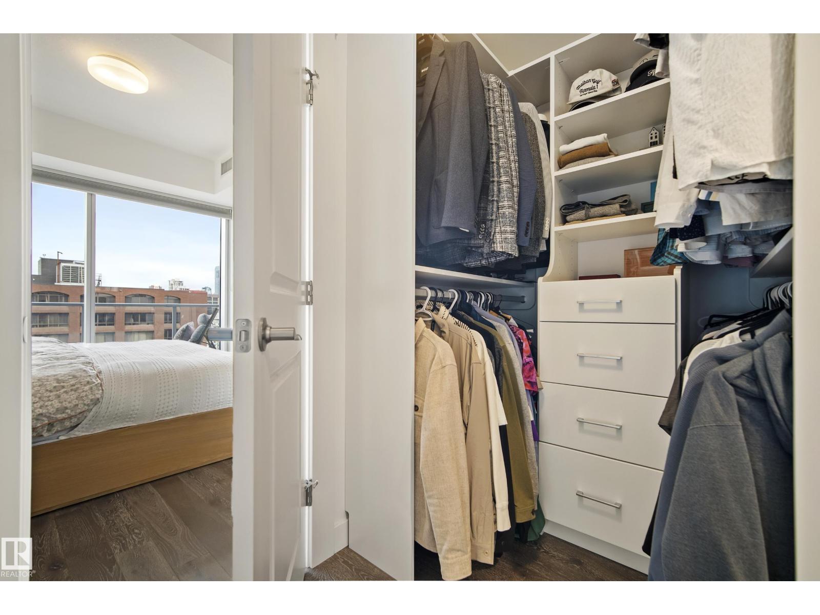 #2502 9720 106 ST NW - 24