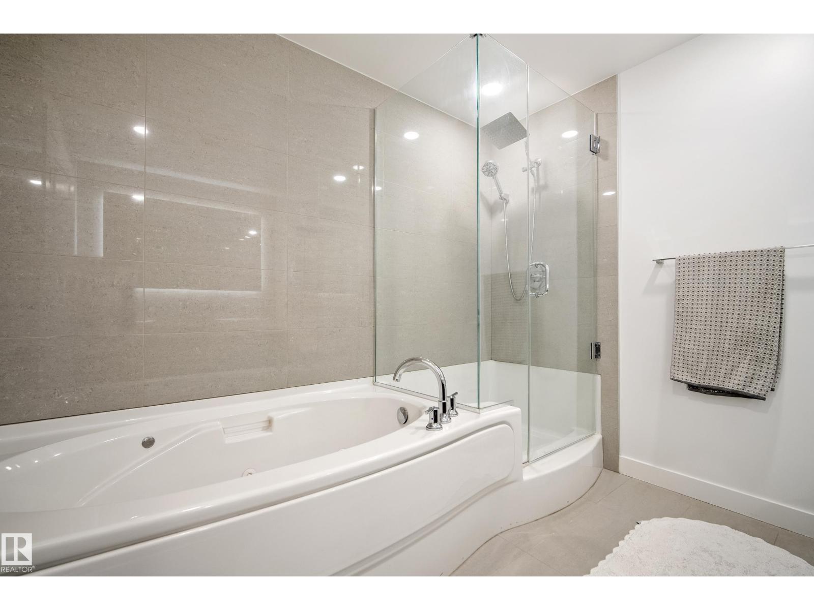 #2502 9720 106 ST NW - 26