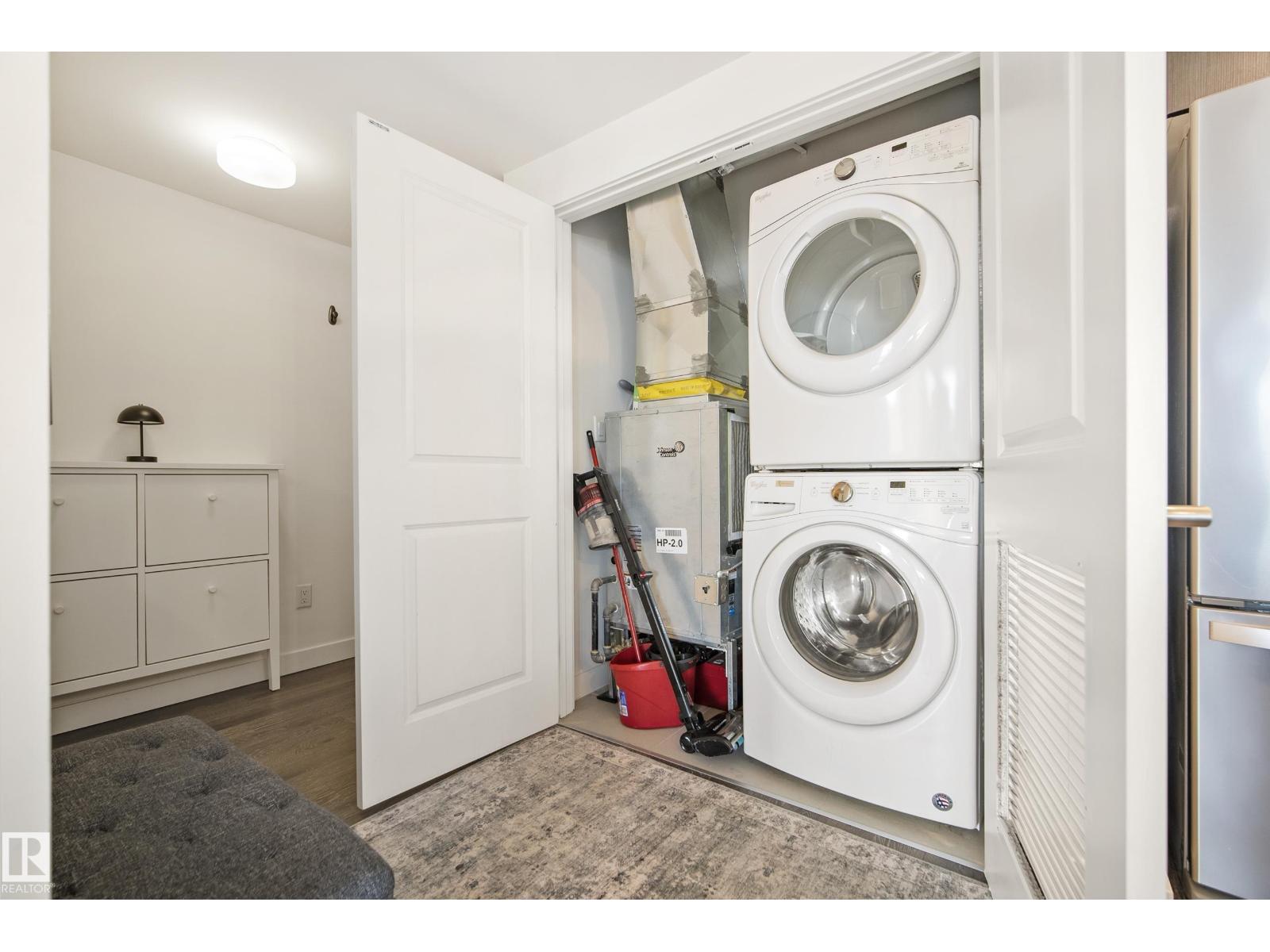 #2502 9720 106 ST NW - 28
