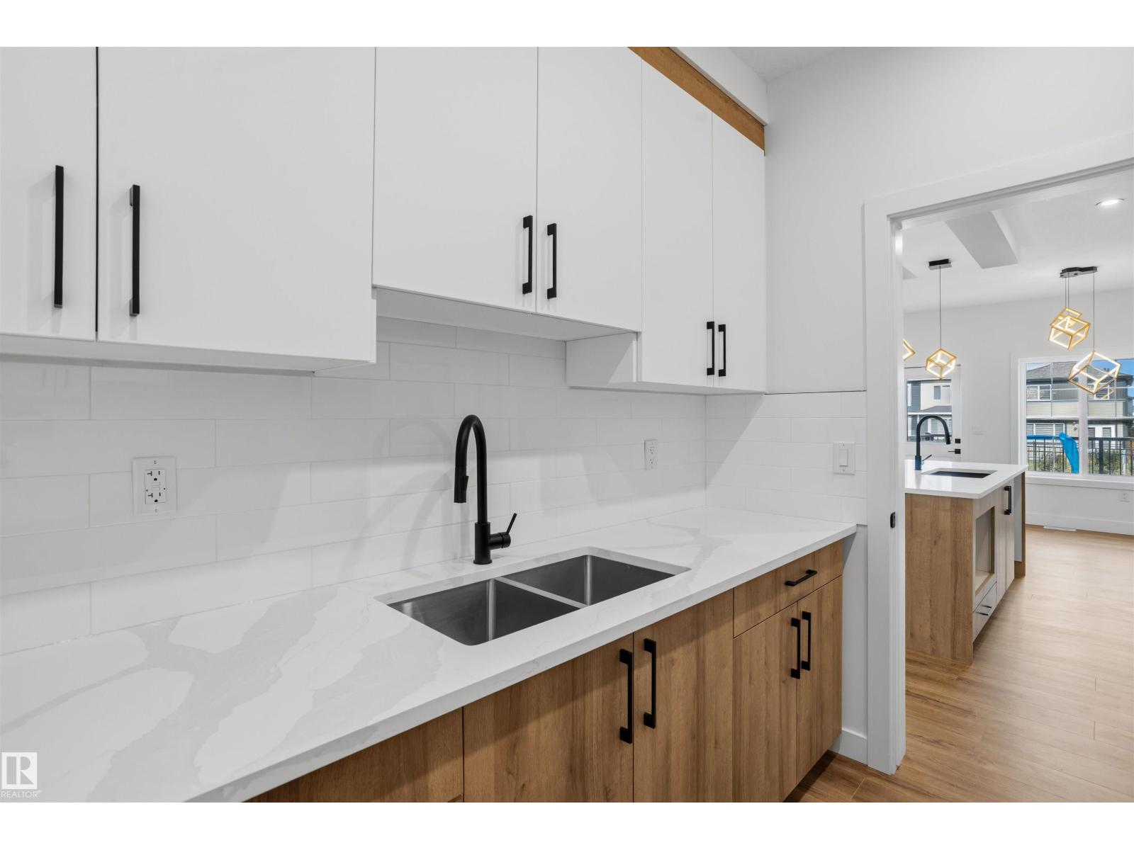 8505 223A ST NW - 17