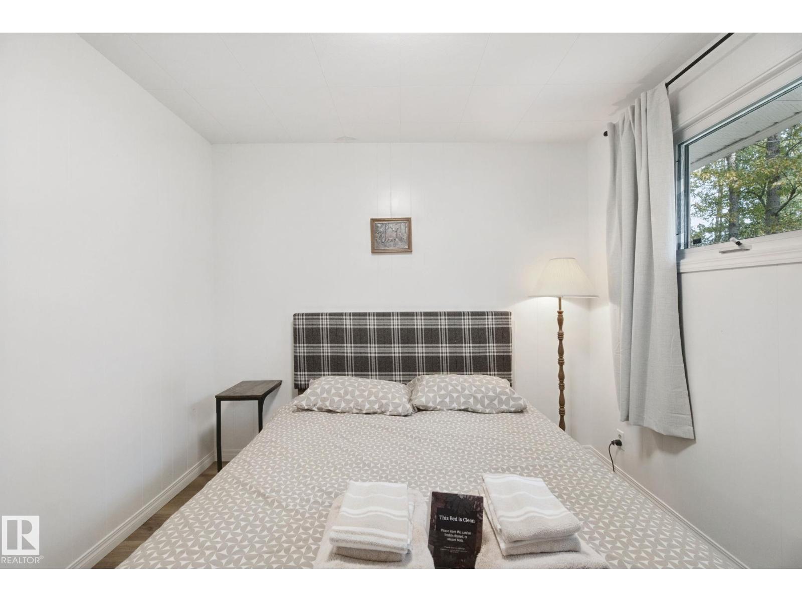 15 CEDAR AV - Image 23