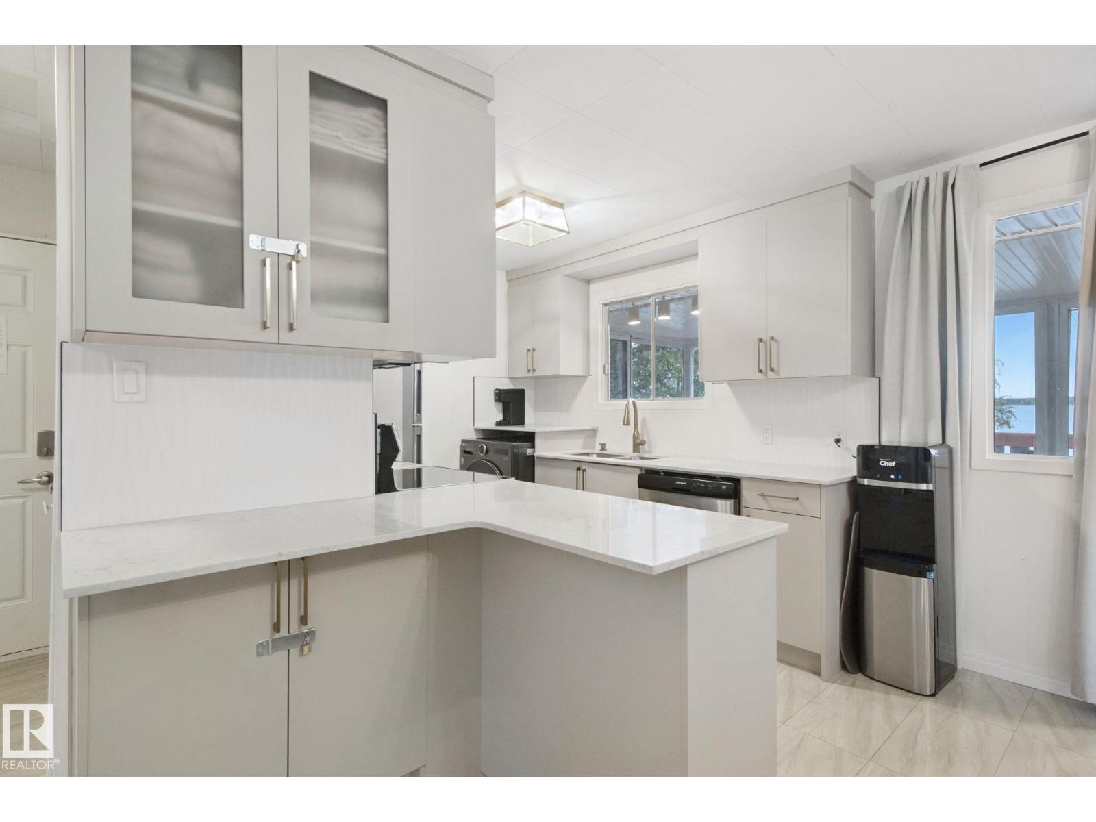 15 CEDAR AV - Image 17