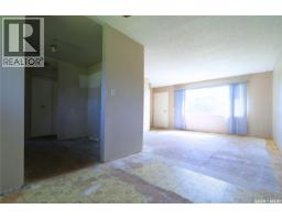 Bedroom - 105 Fifth Avenue, Rhein, SK S0A3K0 Photo 6