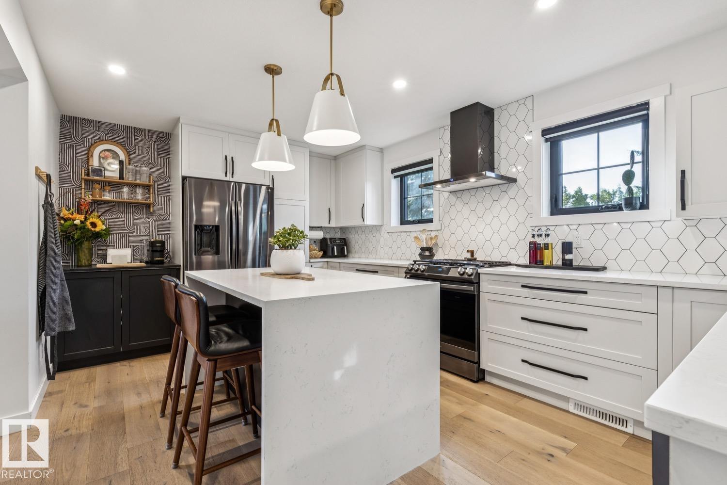 11129 34A AV NW - 11
