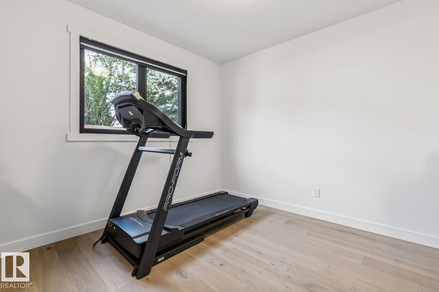 11129 34A AV NW - 23