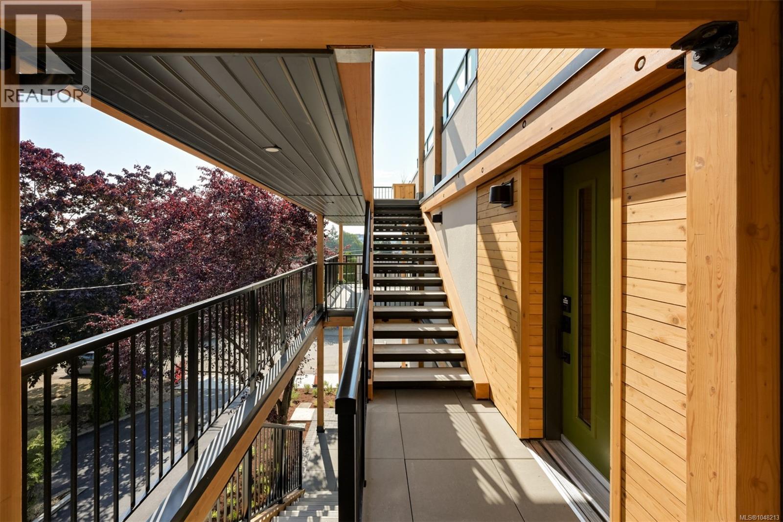 #4 958 Wollaston St - 49