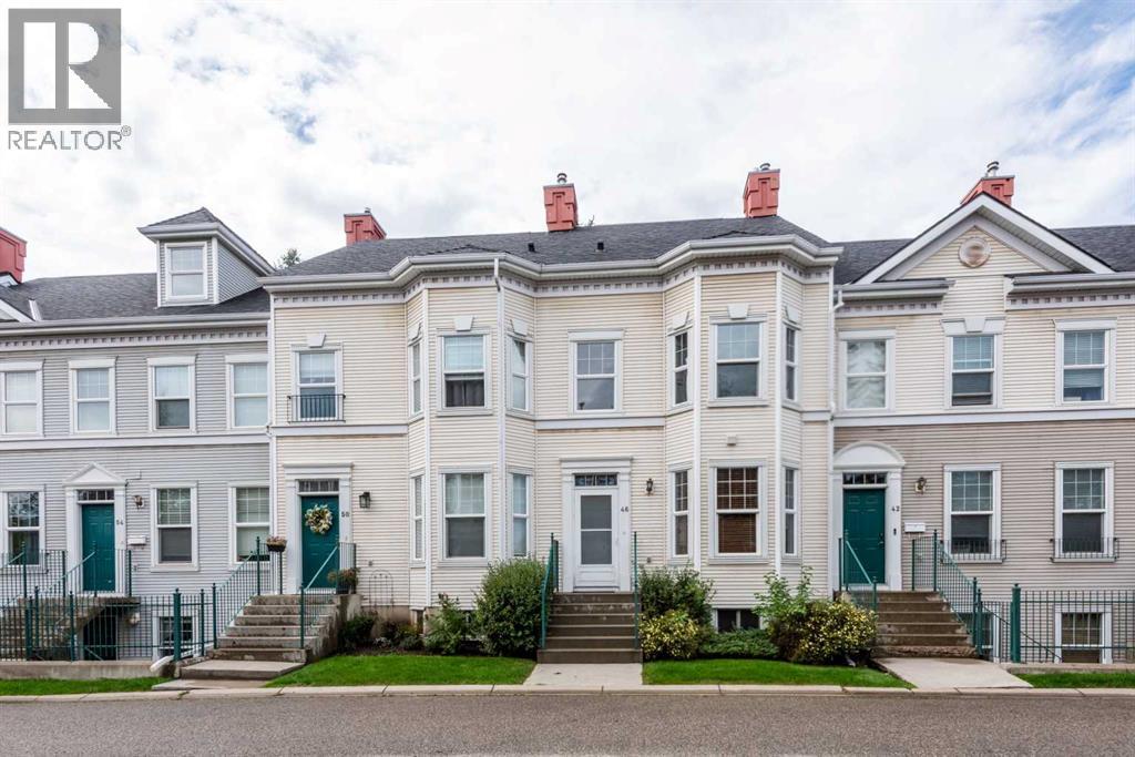 46 Prestwick Gardens SE - 1
