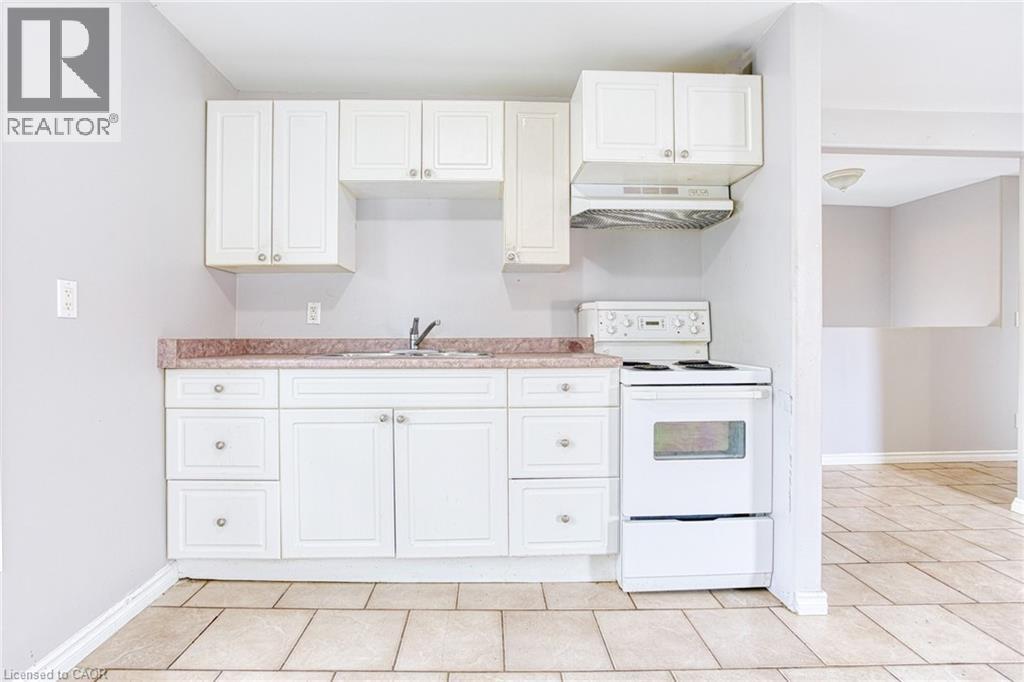 206 CHURCH Street Unit# Upper, St. Catharines — photo 5