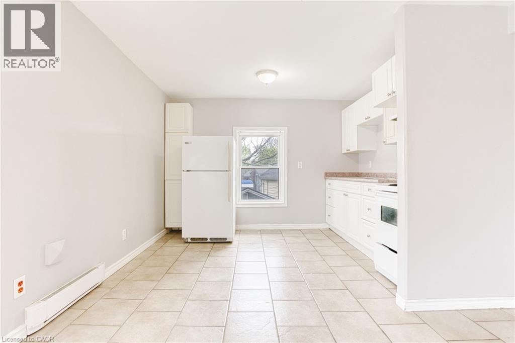 206 CHURCH Street Unit# Upper, St. Catharines — photo 3