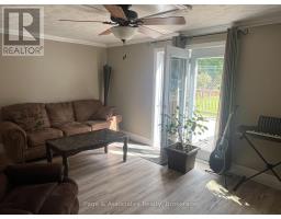 696 Coursol Road, West Nipissing, ON P2B3J6 Photo 23