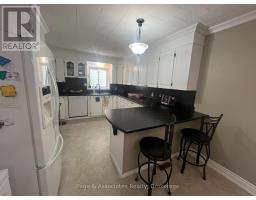 696 Coursol Road, West Nipissing, ON P2B3J6 Photo 11