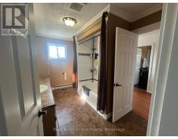 696 Coursol Road, West Nipissing, ON P2B3J6 Photo 29