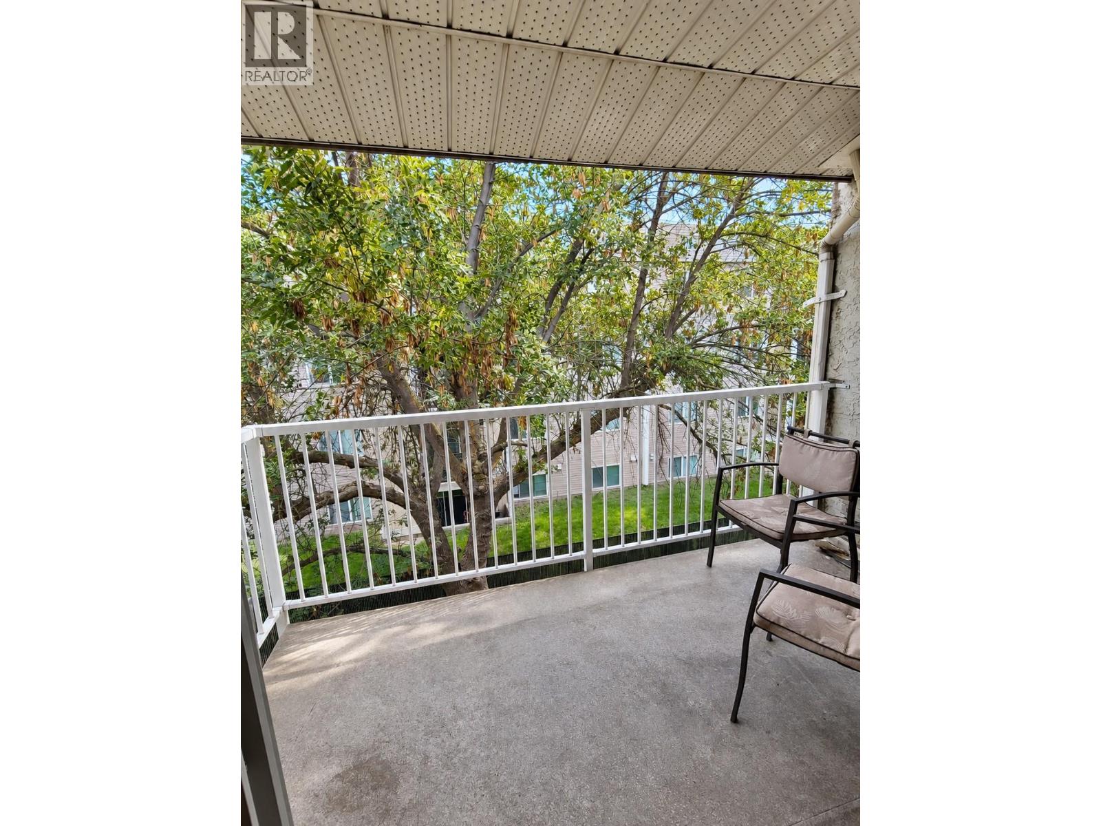 #314 395 Franklyn Road - 4