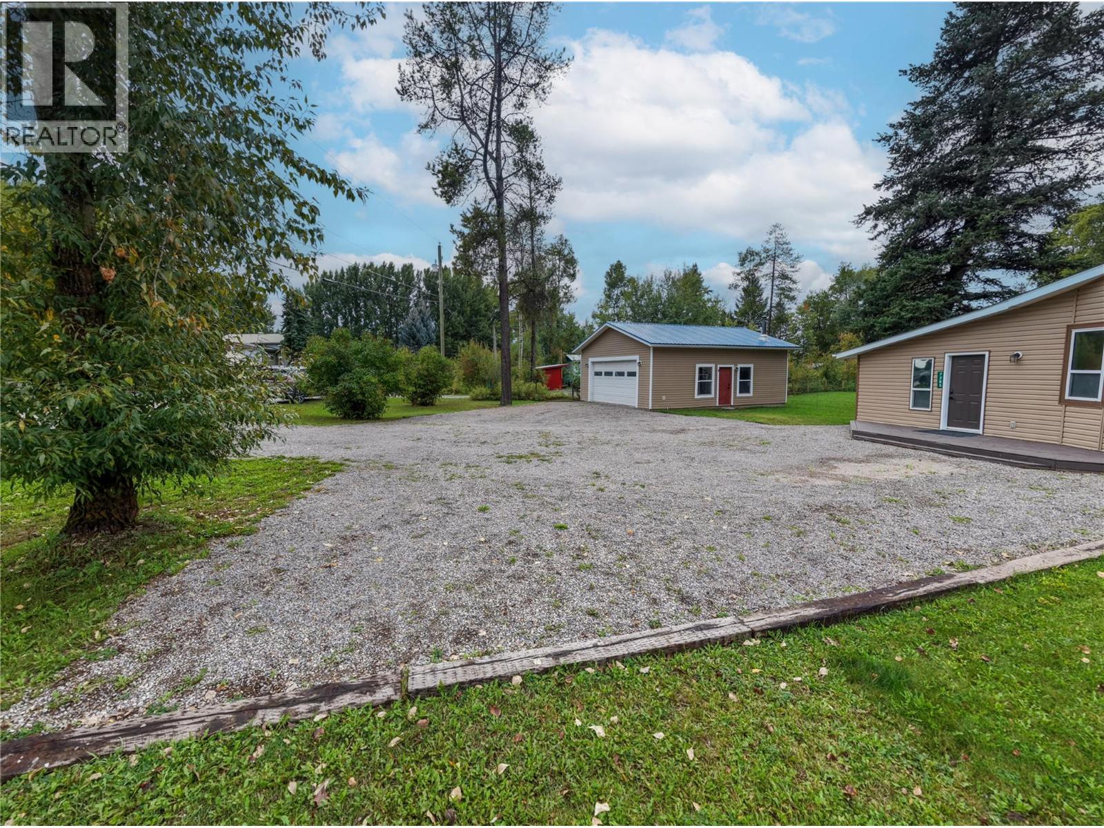 7285 Jaffray Village Loop Road - 25