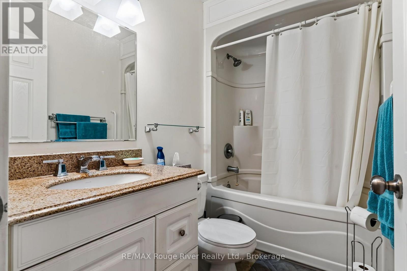 49 CENTENNIAL DRIVE - Image 23