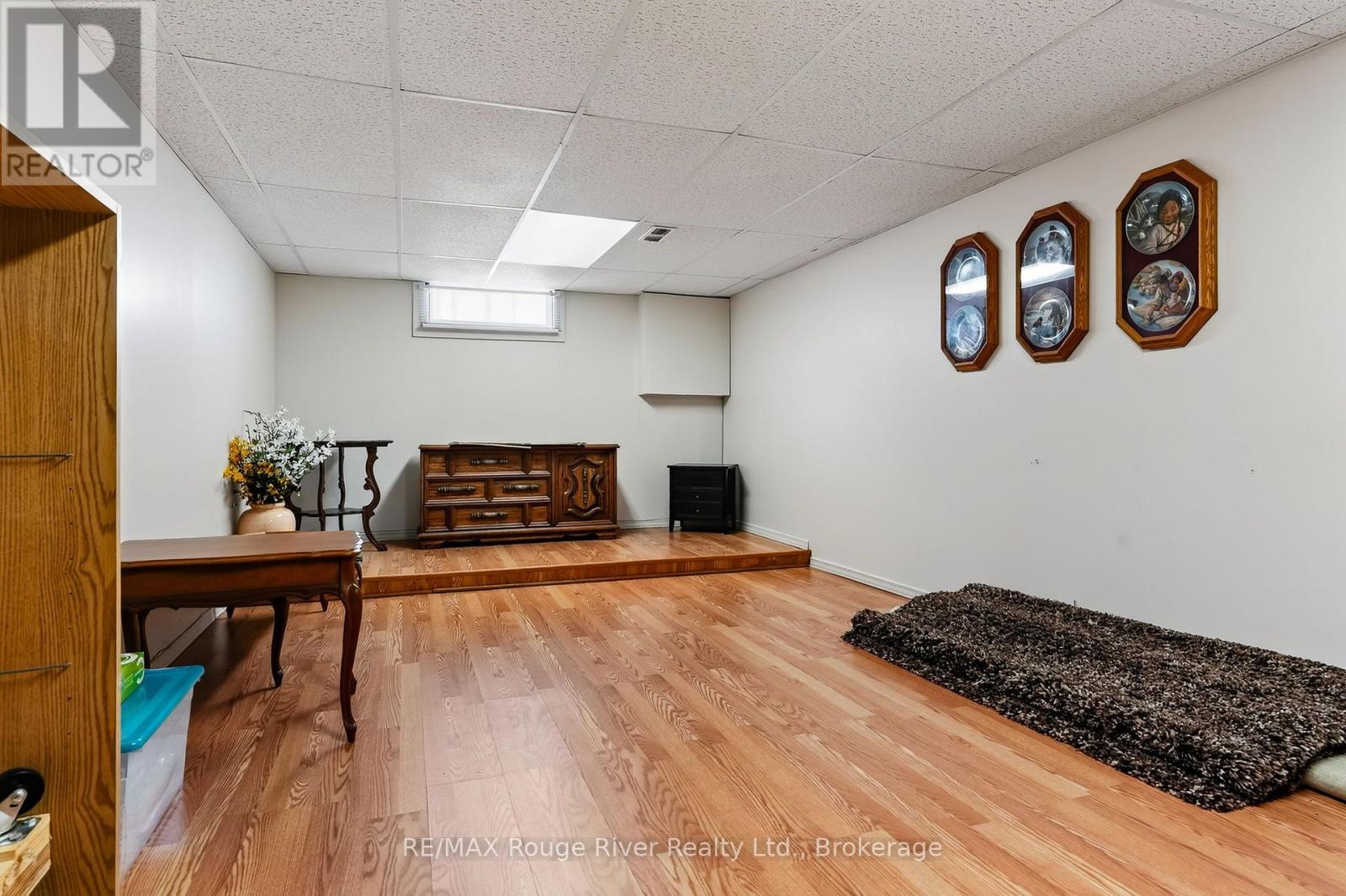 49 CENTENNIAL DRIVE - 26