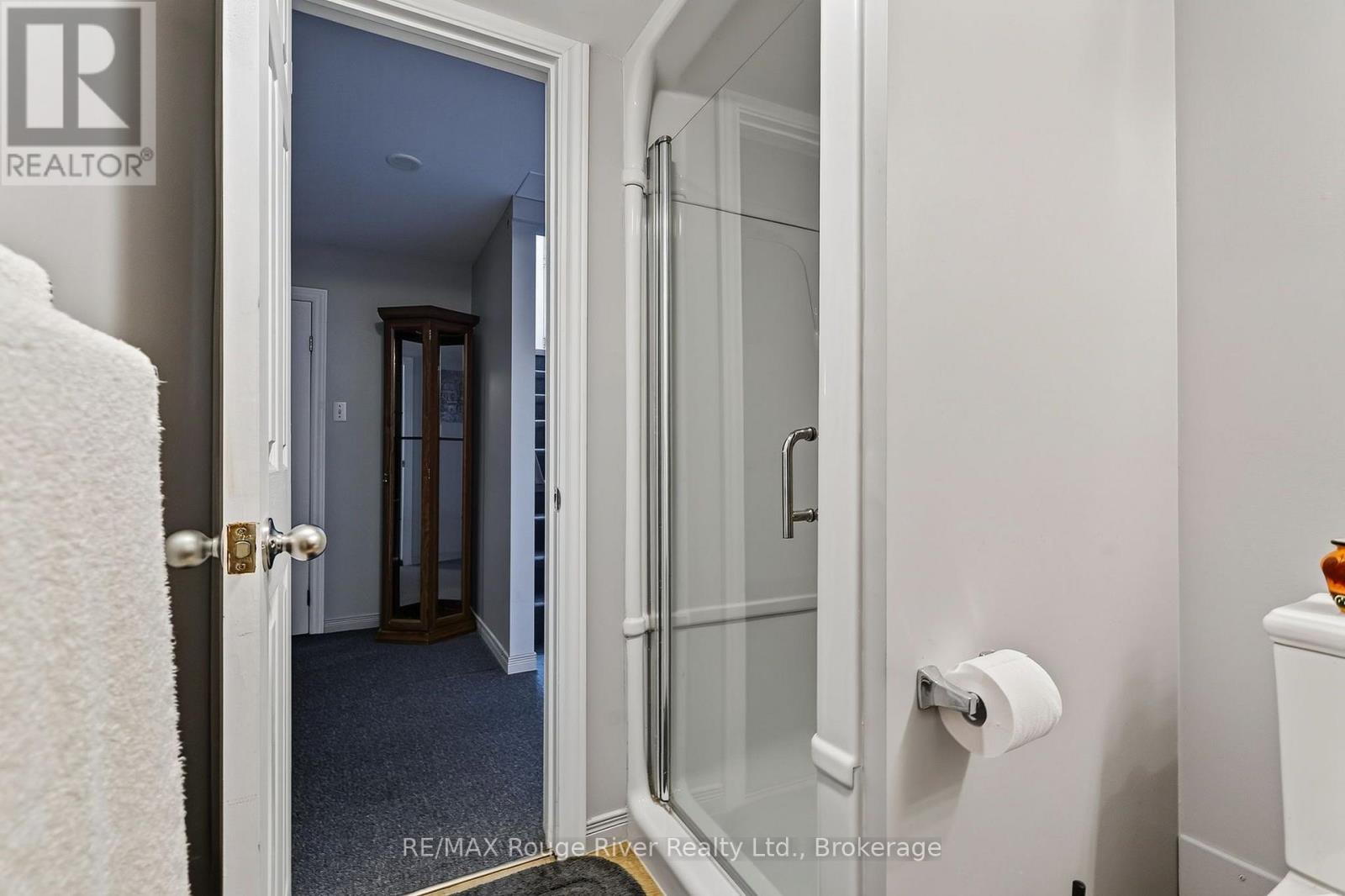 49 CENTENNIAL DRIVE - Image 30