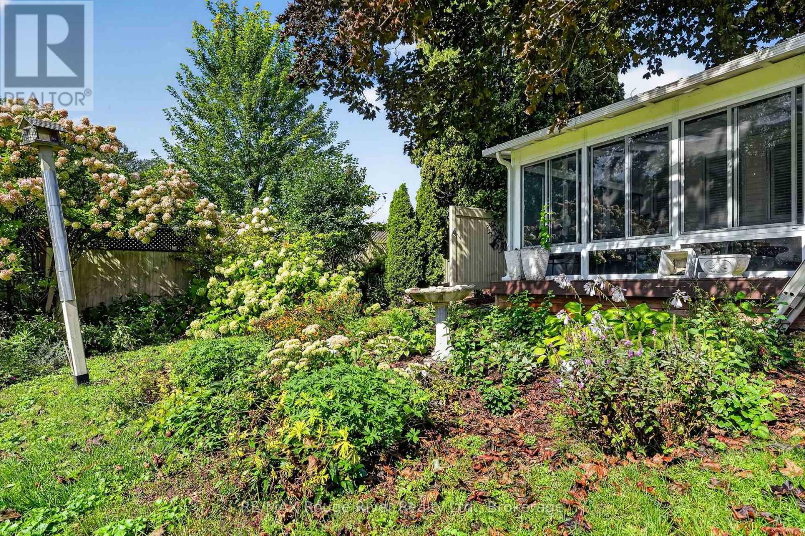 49 CENTENNIAL DRIVE - 36