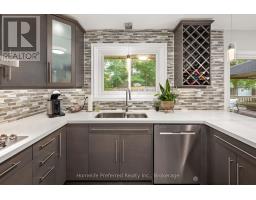 Kitchen - 313 Lindan Avenue, Selwyn, ON K9L1K8 Photo 14